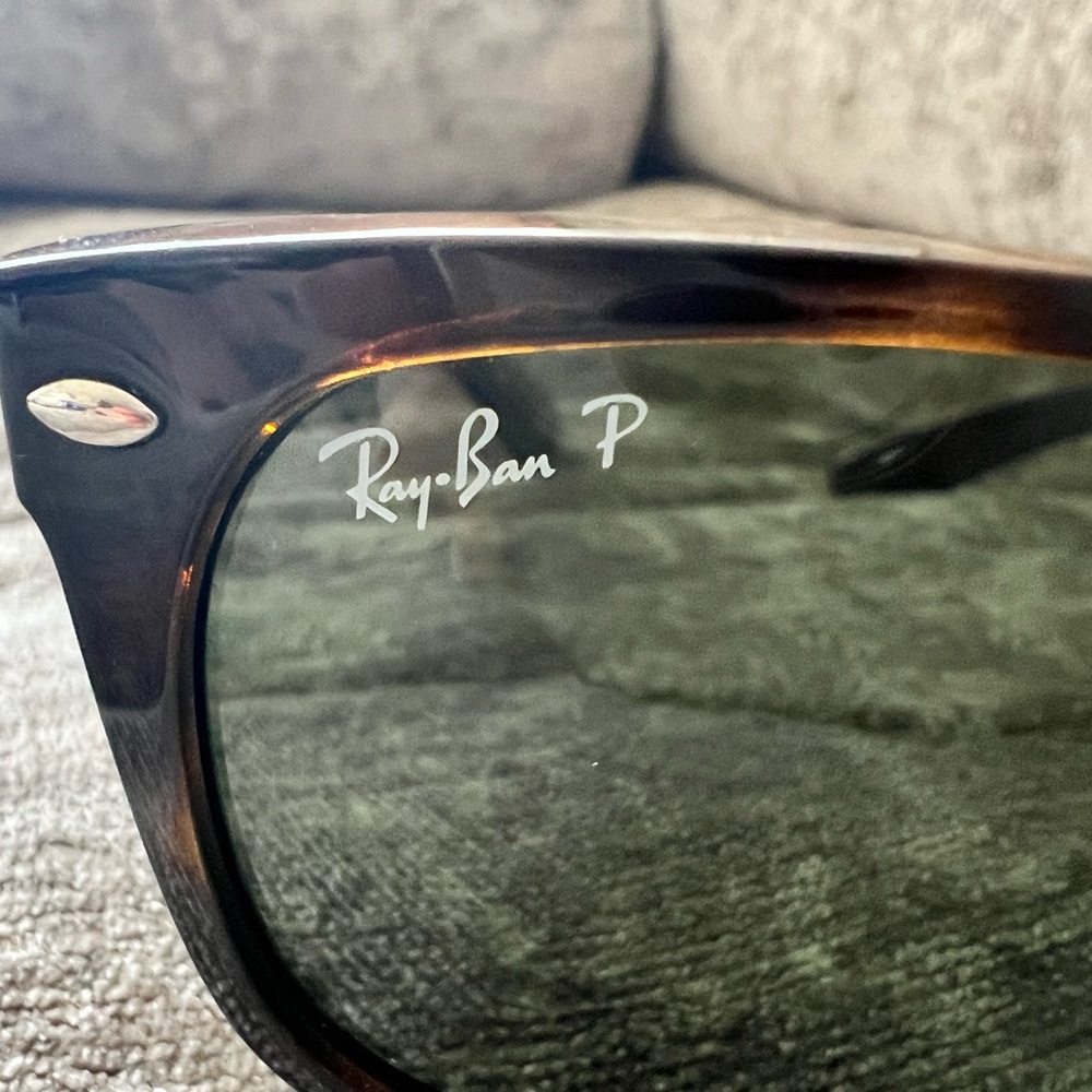 Ray Ban Polarized Unisex Wayfarers